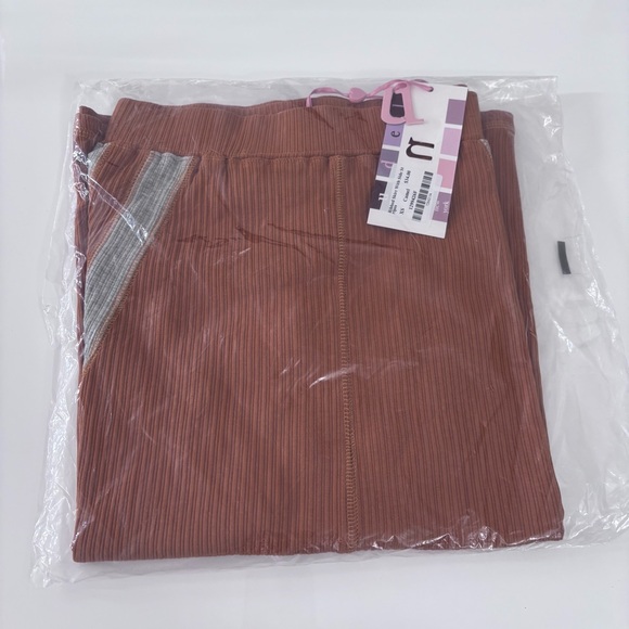 Udel New York Girls Camel Ribbed Skirt with Side Stripes Size XS NWT - Picture 5 of 6